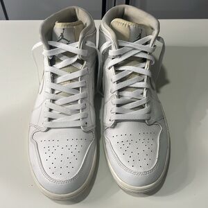 Air Jordan 1 Mid White Cool Grey 2014 Men’s Size 11 Sneakers Retro OG No Box